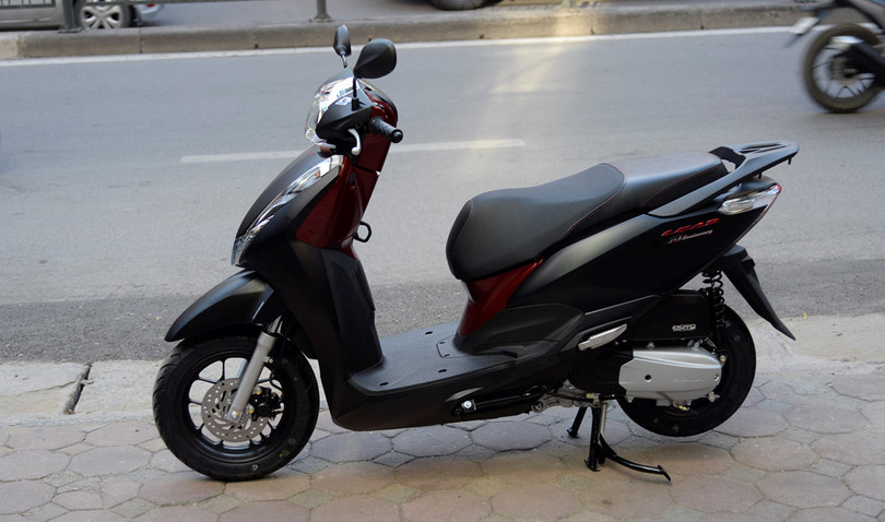 Honda Lead phiên bản kỷ niệm 10 năm giá 39,8 triệu đồng về đại lý