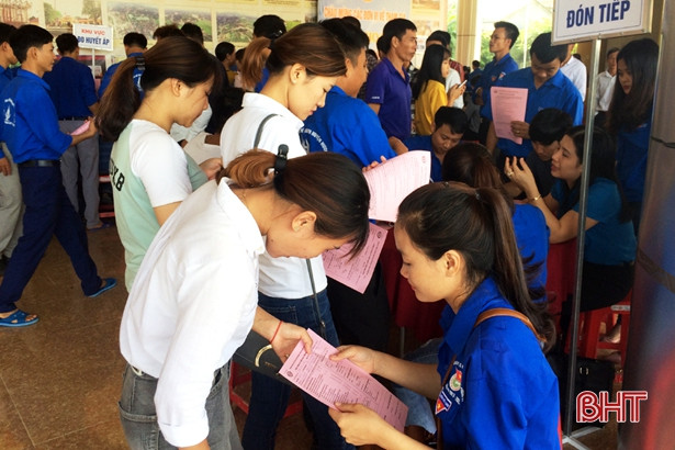 Thu gần 300 đơn vị máu tại ngày hội hiến máu tình nguyện huyện Hương Khê