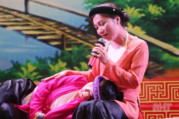 Sâu lắng các làn điệu dân ca ví, giặm Nghệ Tĩnh