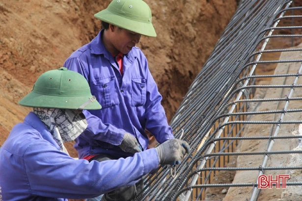 Nhiều hồ đập ở Nghi Xuân nguy cơ mất an toàn mùa mưa bão