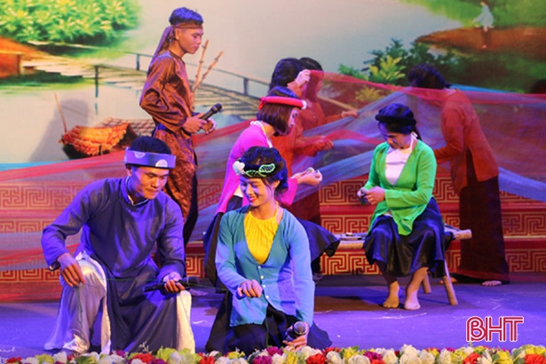 Sâu lắng các làn điệu dân ca ví, giặm Nghệ Tĩnh