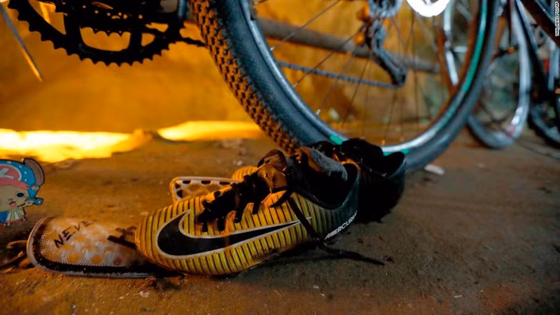 Hành trình chạy đua thời gian tìm kiếm đội bóng thiếu niên Thái Lan mất tích