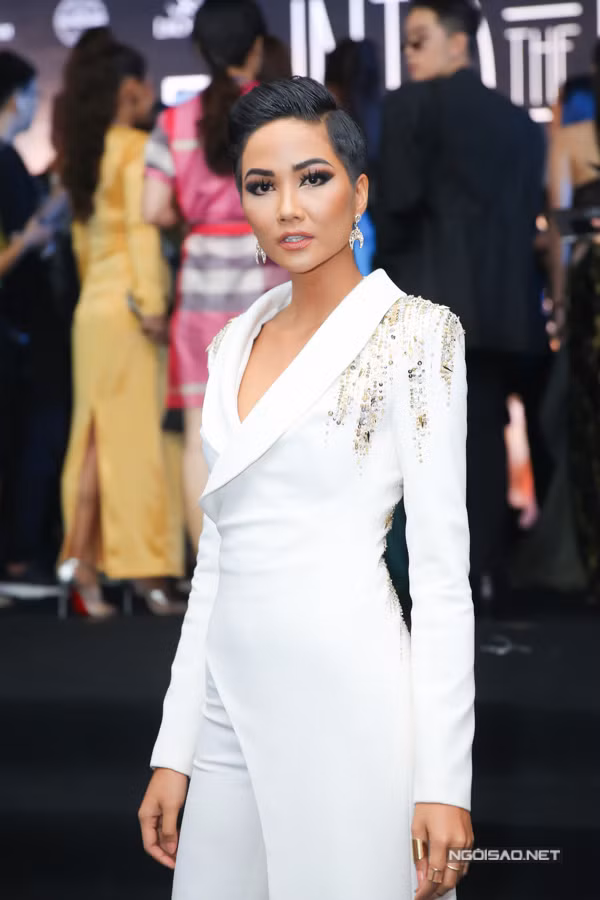 6 mỹ nhân Việt mặc đẹp tuần qua