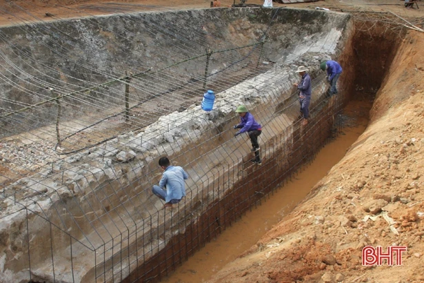 Nhiều hồ đập ở Nghi Xuân nguy cơ mất an toàn mùa mưa bão