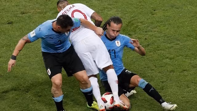 Thấy gì từ chiến thắng quả cảm của Uruguay trước Bồ Đào Nha?