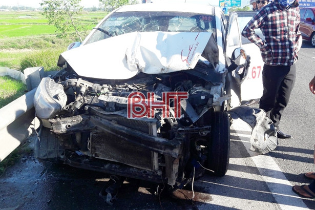 Truy tìm tài xế và xe tải gây tai nạn bỏ chạy