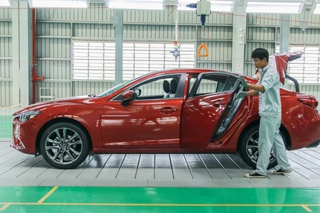 Xe lắp ráp và nhập khẩu - cuộc đua không cân sức tại Việt Nam ảnh 1 Xe lắp ráp và nhập khẩu - cuộc đua không cân sức tại Việt Nam