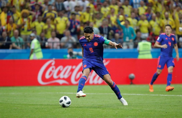 Ba Lan 0-3 Colombia: Colombia thắp lại hy vọng vào vòng 1/8