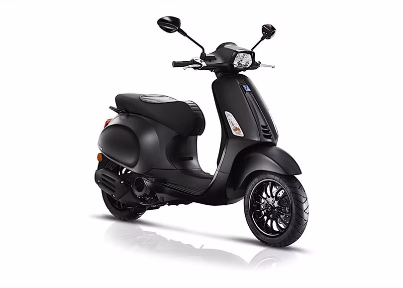 Piaggio tung 2 phiên bản Vespa đặc biệt kỷ niệm 50 năm