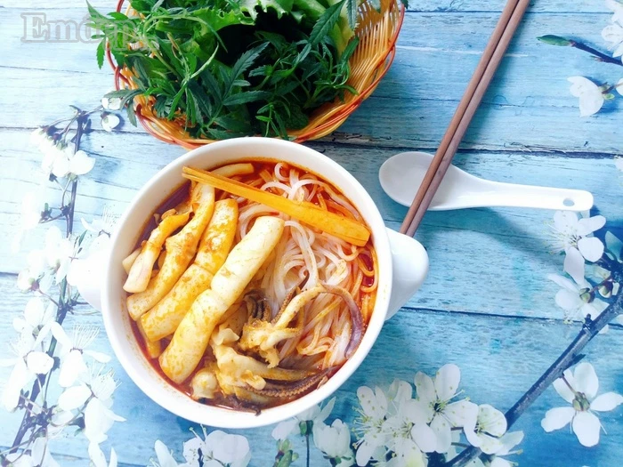 Bún mực giòn dai, cực ngon cho ngày cuối tuần sum họp