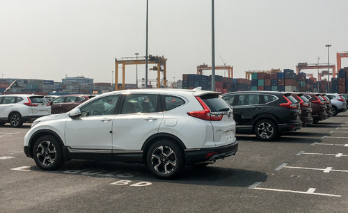 Xe lắp ráp và nhập khẩu - cuộc đua không cân sức tại Việt Nam