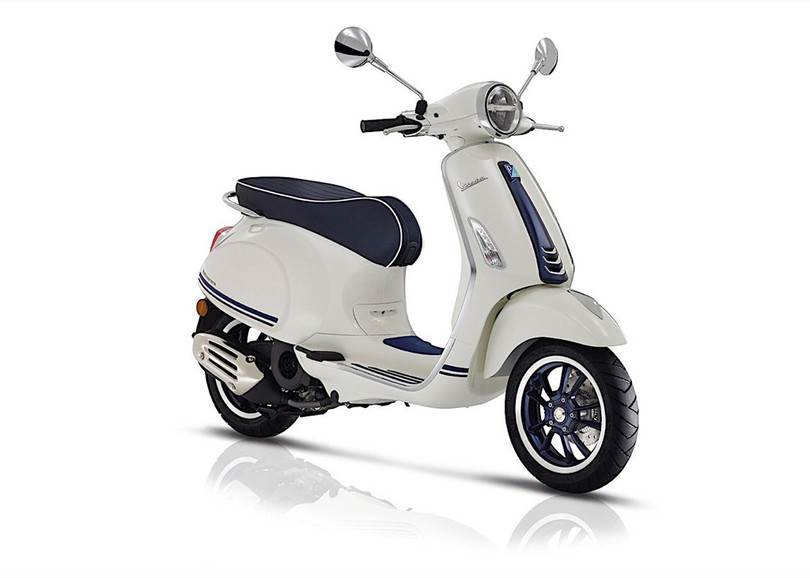 Piaggio tung 2 phiên bản Vespa đặc biệt kỷ niệm 50 năm