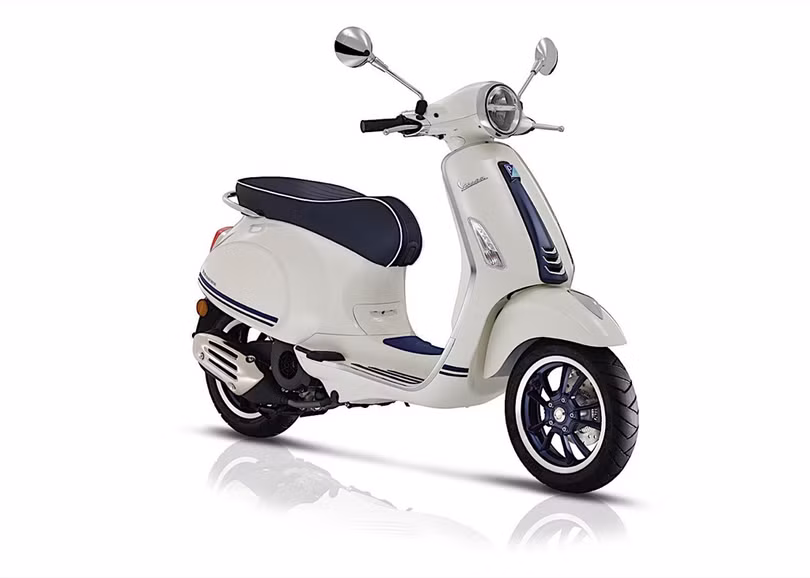 Piaggio tung 2 phiên bản Vespa đặc biệt kỷ niệm 50 năm