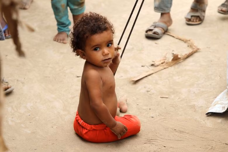 Người dân chạy trốn khỏi các cuộc xung đột ở Yemen