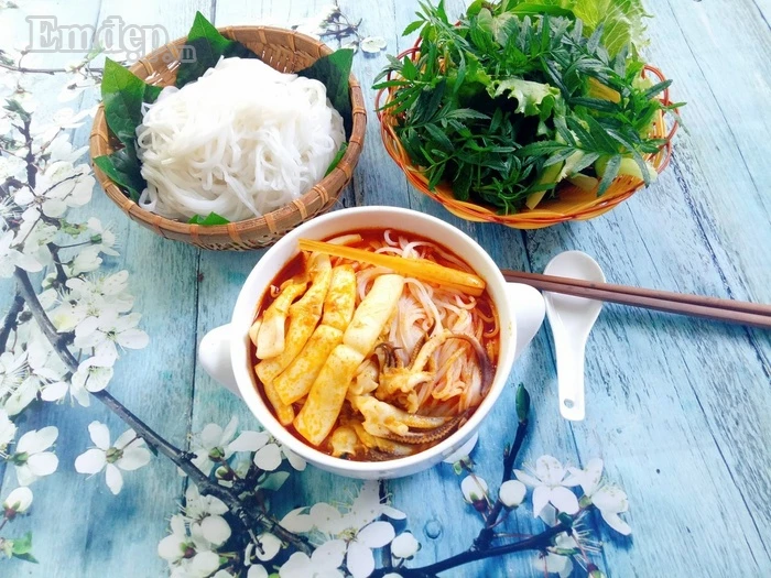 Bún mực giòn dai, cực ngon cho ngày cuối tuần sum họp