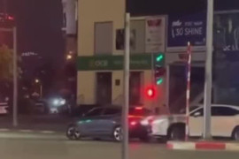 Ôtô tông loạt xe trên phố