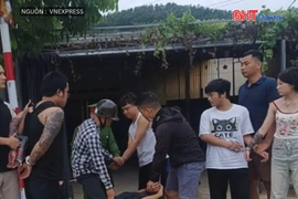 Nhóm người nước ngoài xịt hơi cay, cướp ôtô trên cao tốc