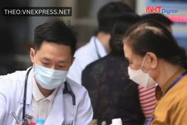 Giữ nguyên mức đóng BHYT 4,5% lương cơ sở, giảm cho học sinh sinh viên