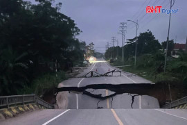 Sập cầu Tát Luông, phương tiện không thể lưu thông