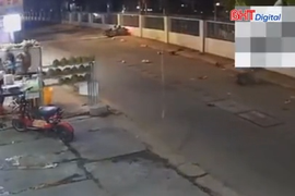 Tài xế ô tô dấu hiệu say xỉn lấn làn, tông 3 xe máy 