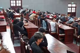 344 người sập bẫy 'việc nhẹ lương cao' ở Campuchia được trả về nước