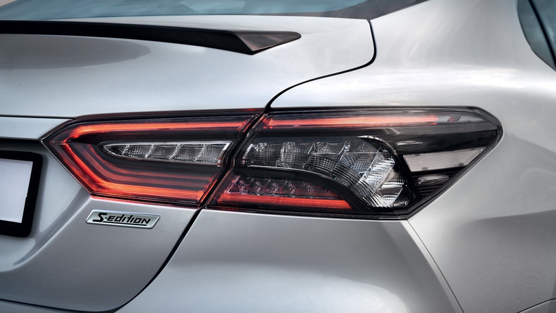 Toyota Camry S-Edition 2020 ra mắt, thiết kế táo bạo hơn