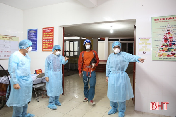 Phát hiện, cách ly du khách Trung Quốc vào lưu trú tại khách sạn ở TP Hà Tĩnh