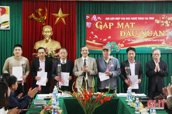 Văn nghệ sỹ Hà Tĩnh tiếp tục phản ánh phong phú, đa chiều về cuộc sống