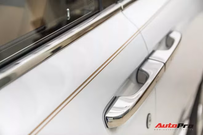 Cận cảnh Rolls-Royce Cullinan chính hãng và những điều ít biết về mẫu SUV nhà giàu giá hơn 32 tỷ