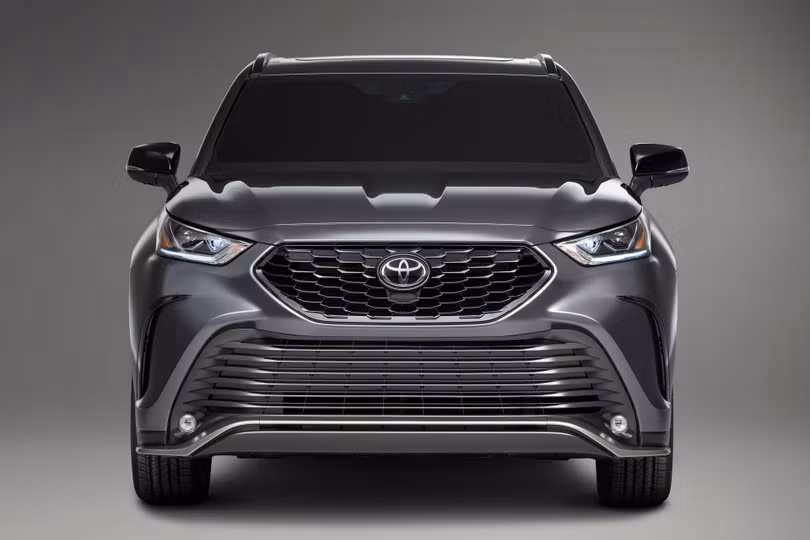 Toyota Highlander XSE 2021 ra mắt với diện mạo đậm chất thể thao