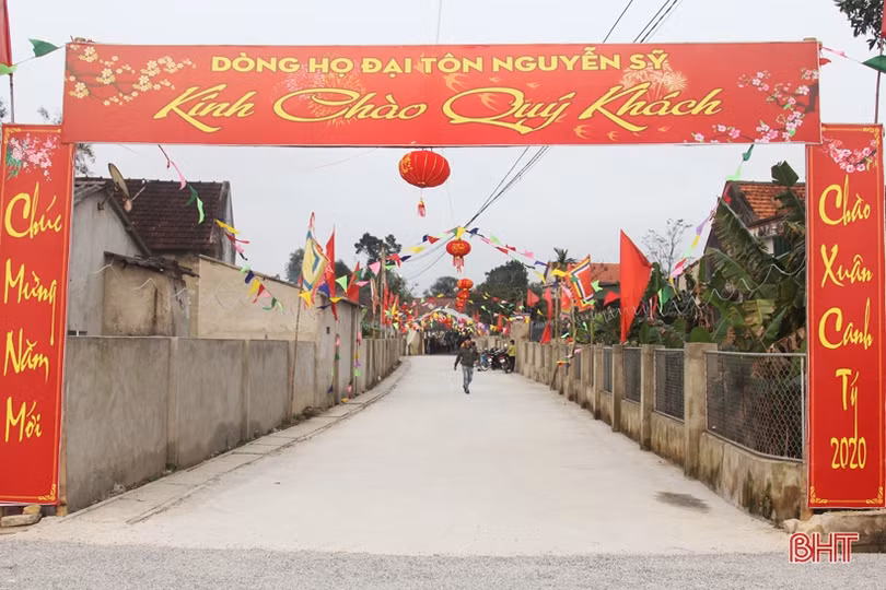 Đẹp mắt những mâm cỗ cúng Rằm tháng Giêng của người dân Hà Tĩnh