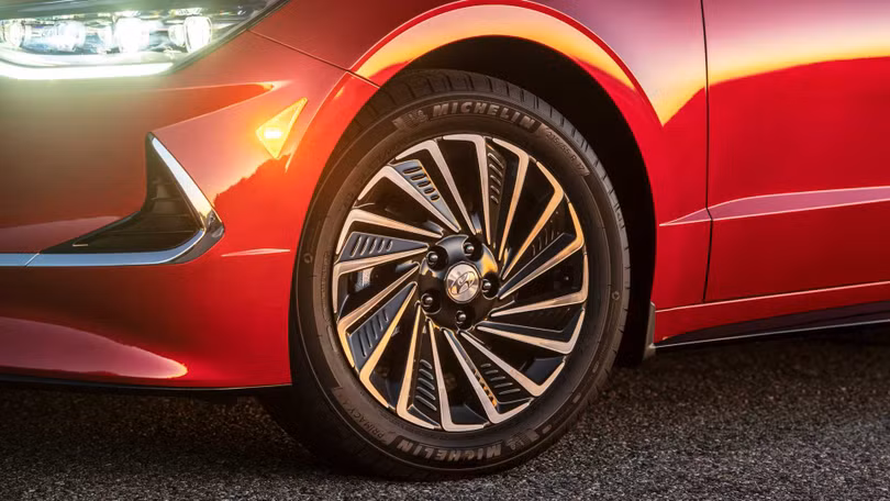 Hyundai Sonata Hybrid 2020 ra mắt, chưa có giá bán