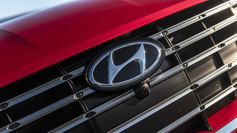 Hyundai Sonata Hybrid 2020 ra mắt, chưa có giá bán