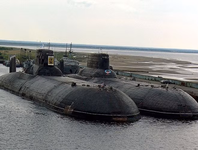 Sức mạnh hủy diệt của siêu tàu ngầm hạt nhân nặng nhất thế giới