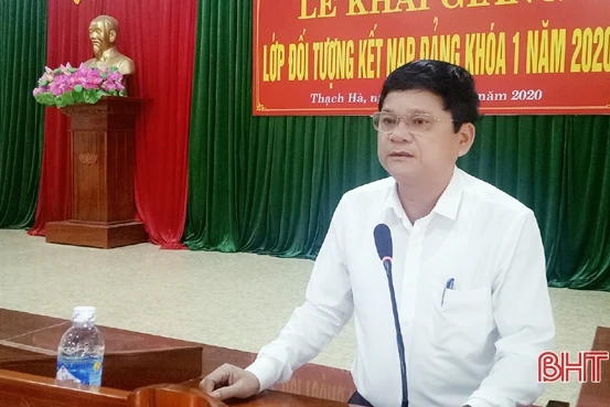 Bồi dưỡng đối tượng Đảng cho 140 thanh niên ưu tú trước khi nhập ngũ