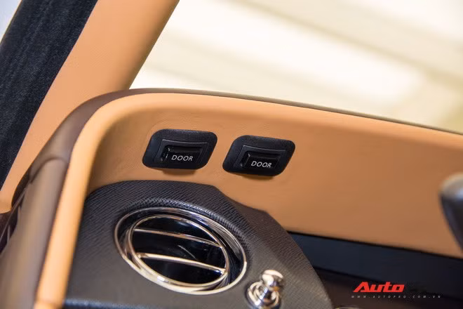 Cận cảnh Rolls-Royce Cullinan chính hãng và những điều ít biết về mẫu SUV nhà giàu giá hơn 32 tỷ