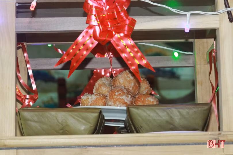 Đẹp mắt những mâm cỗ cúng Rằm tháng Giêng của người dân Hà Tĩnh