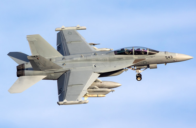 Mỹ thử nghiệm máy bay chiến đấu không người lái do máy bay khác điều khiển