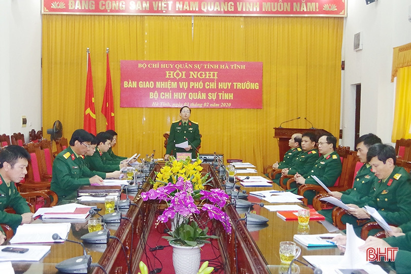 Bàn giao chức danh Phó Chỉ huy trưởng Bộ CHQS Hà Tĩnh
