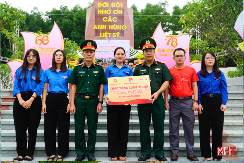 bqbht_br_anh-trao-bieu-trung-hd.png