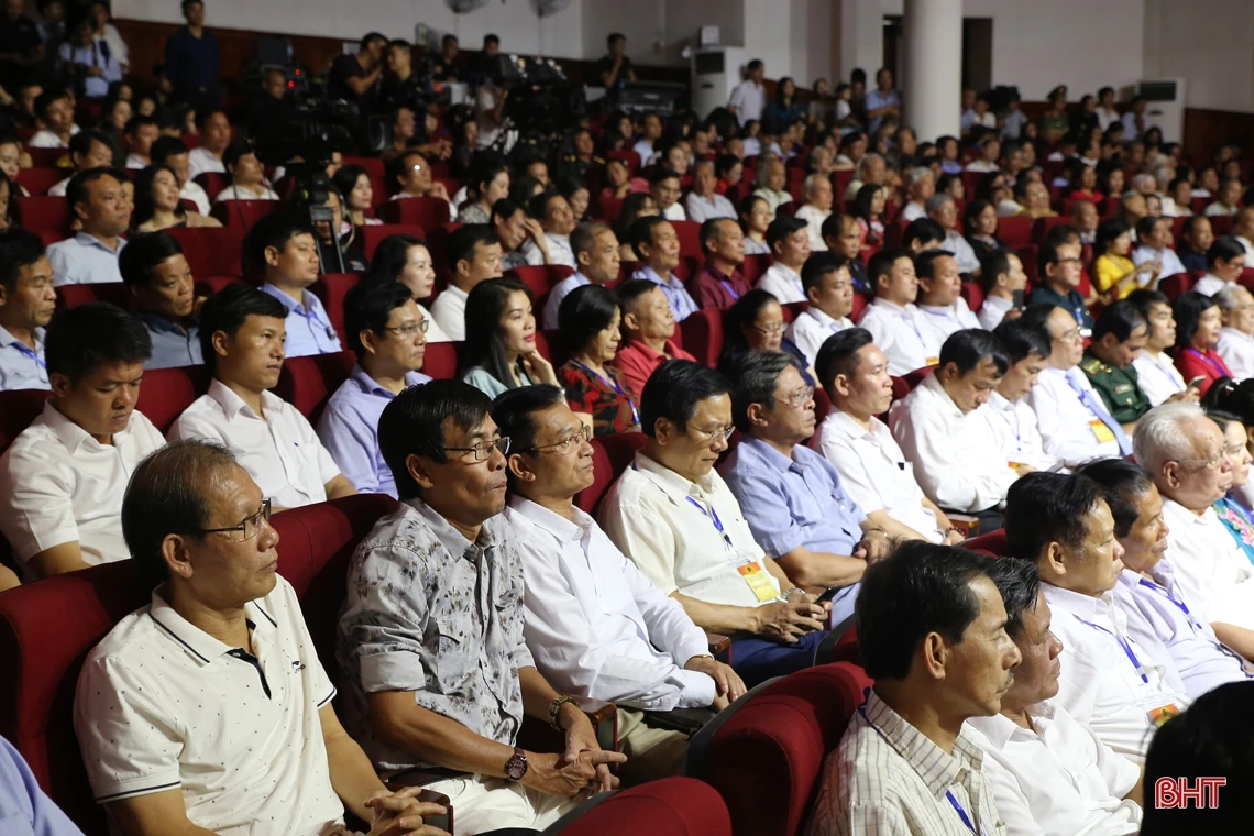 Hà Tĩnh nguyện cùng Nhân dân cả nước gìn giữ, phát huy di sản của Đại thi hào Nguyễn Du, xây dựng quê hương ngày càng giàu mạnh