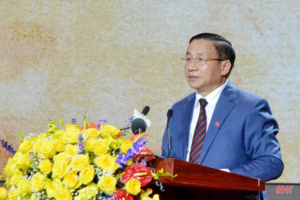 Hà Tĩnh nguyện cùng Nhân dân cả nước gìn giữ, phát huy di sản của Đại thi hào Nguyễn Du, xây dựng quê hương ngày càng giàu mạnh