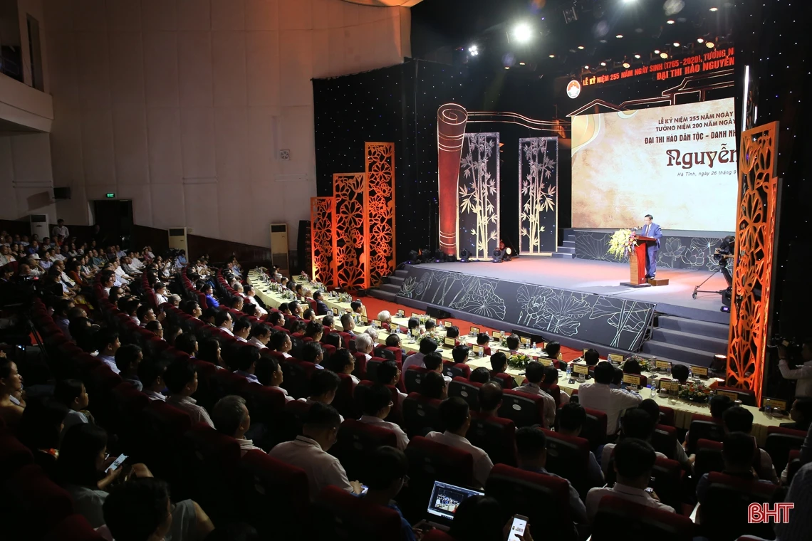 Hà Tĩnh nguyện cùng Nhân dân cả nước gìn giữ, phát huy di sản của Đại thi hào Nguyễn Du, xây dựng quê hương ngày càng giàu mạnh