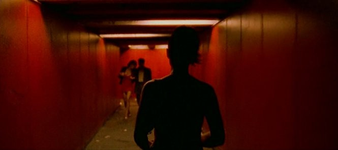 Cảnh quay ám ảnh kéo dài 10 phút trong Irreversible 5 bo phim soc khien khan gia noi dien o lhp cannes