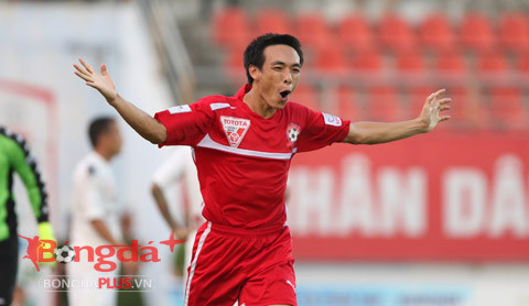 5 cau thu xung dang duoc hlv huu thang goi len tuyen