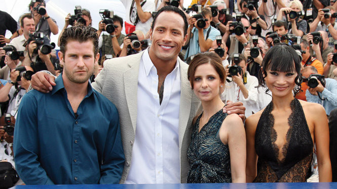 Đạo diễn Richard Kelly và các diễn viên trong Southland Tales tại Cannes. 5 bo phim soc khien khan gia noi dien o lhp cannes