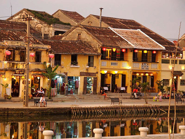 nhung manh dat dep nhu buoc ra tu co tich