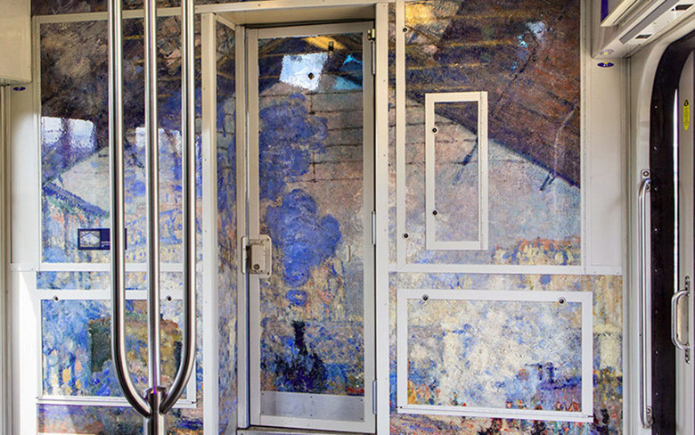 doc dao bao tang nghe thuat tren duong ray