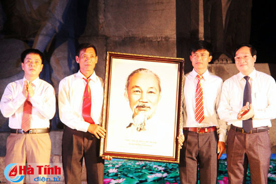 nhieu hoat dong ky niem 126 nam ngay sinh chu tich ho chi minh