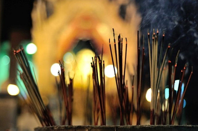 hinh anh le phat dan tren khap the gioi